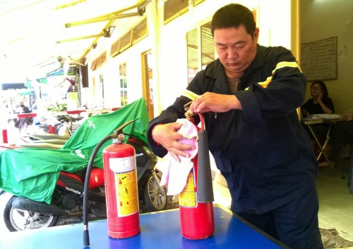 Mua và sử dụng bình chữa cháy đúng cách - LH: 0906 272 588